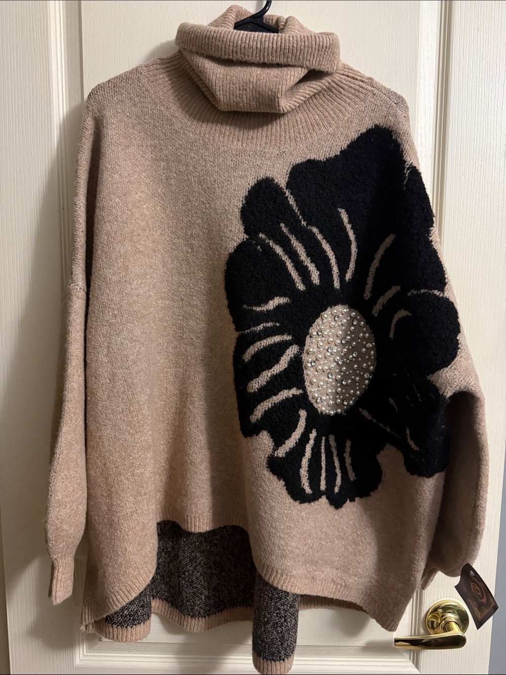 FRANK LYMAN | NWT Gorgeous Floral Beaded Turtleneck Sweater size O/S